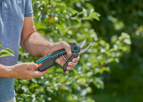 Cesoie a batteria AssistCut Gardena