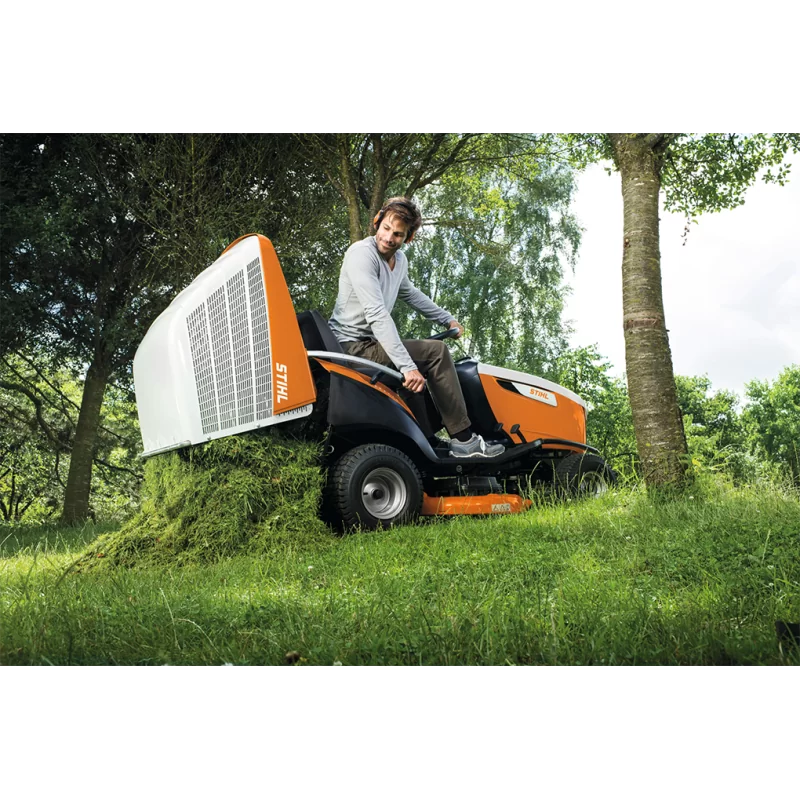 Trattore tosaerba RT 6112 ZL STIHL
